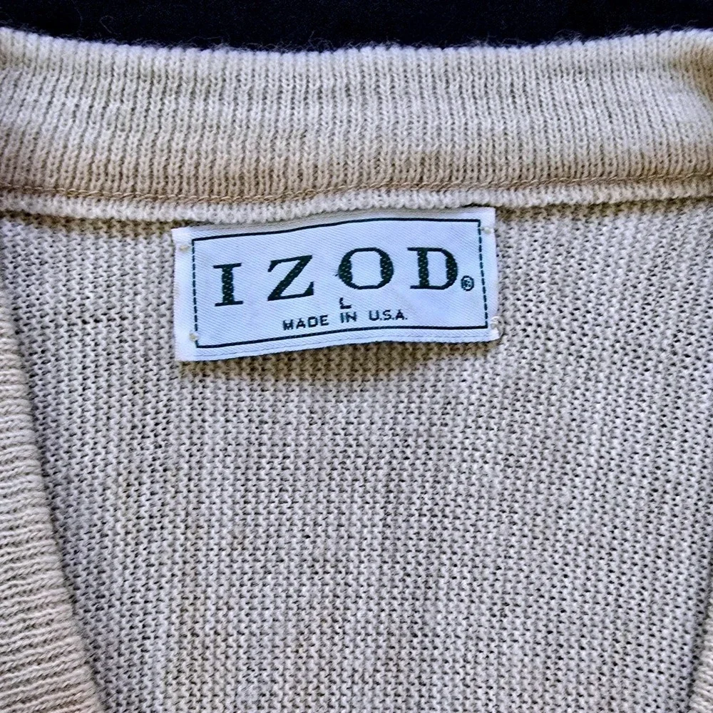 IZOD  Men's Size L V-Neck Sweater Cream Made in USA Preppy Knit Golf GVC Vintage